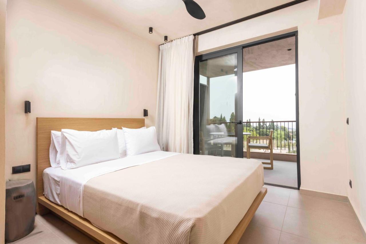 Pnoes Luxury Suites Палиури Экстерьер фото