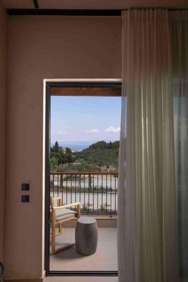 Pnoes Luxury Suites Палиури Экстерьер фото