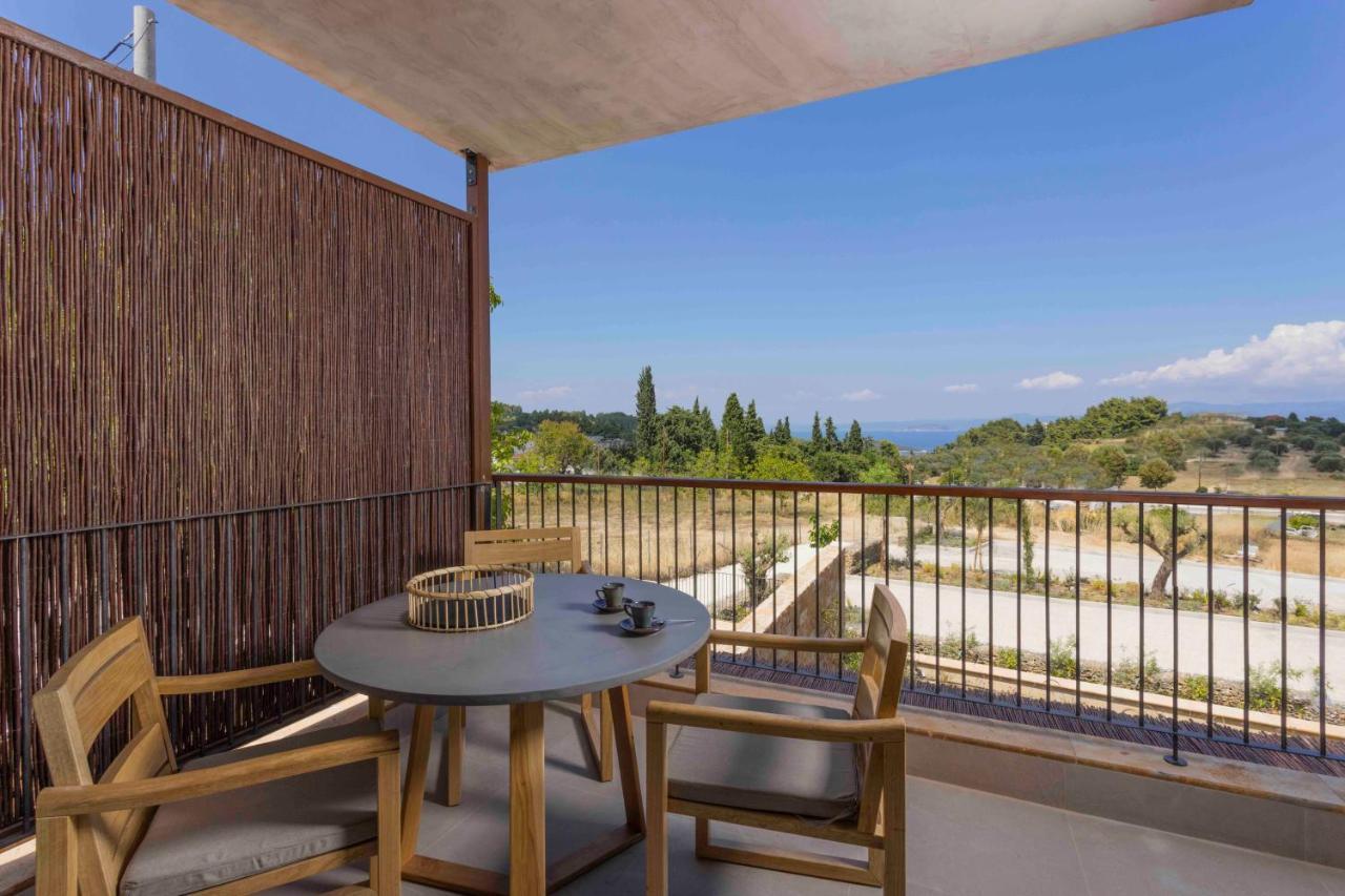 Pnoes Luxury Suites Палиури Экстерьер фото