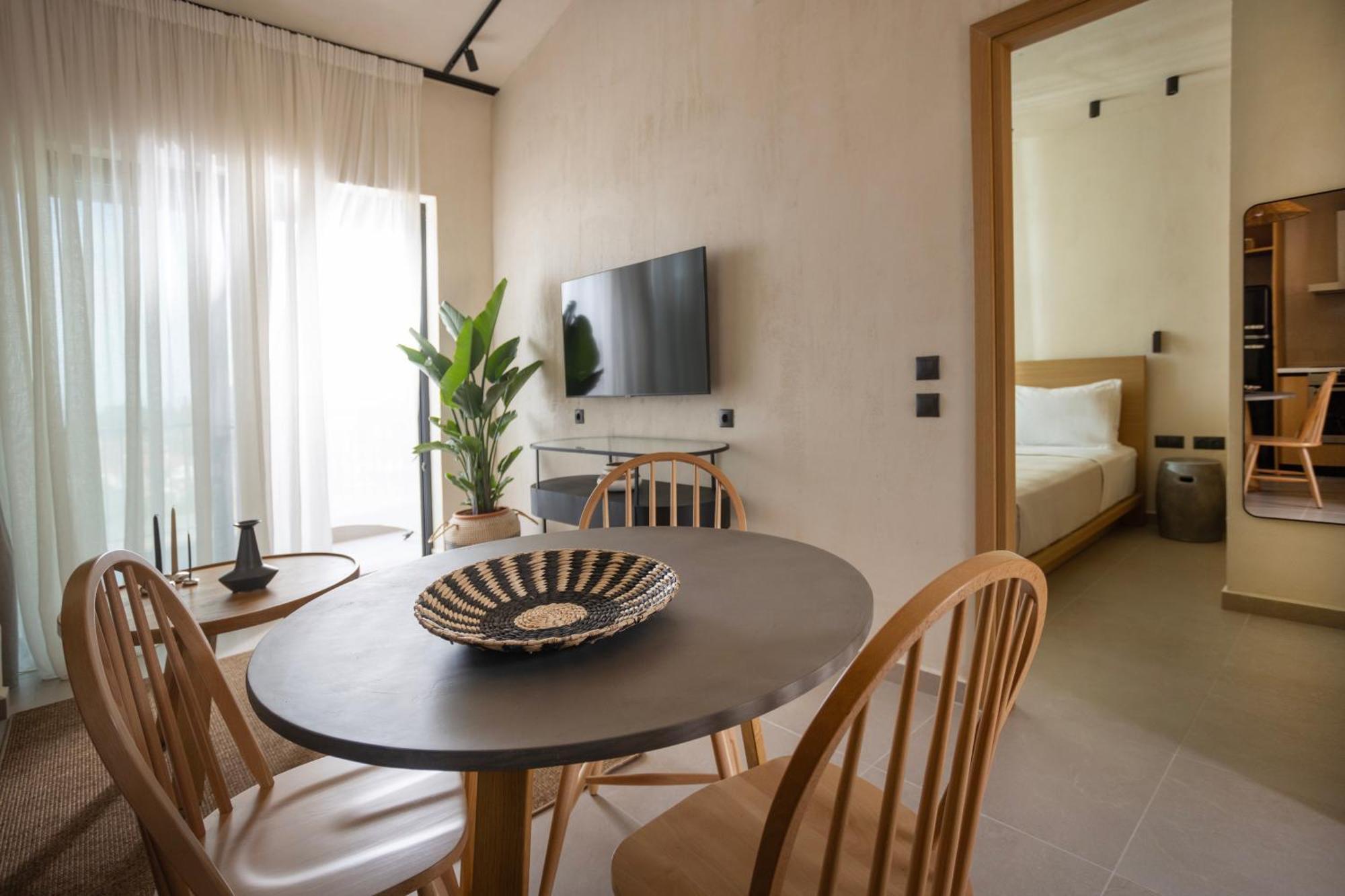 Pnoes Luxury Suites Палиури Экстерьер фото