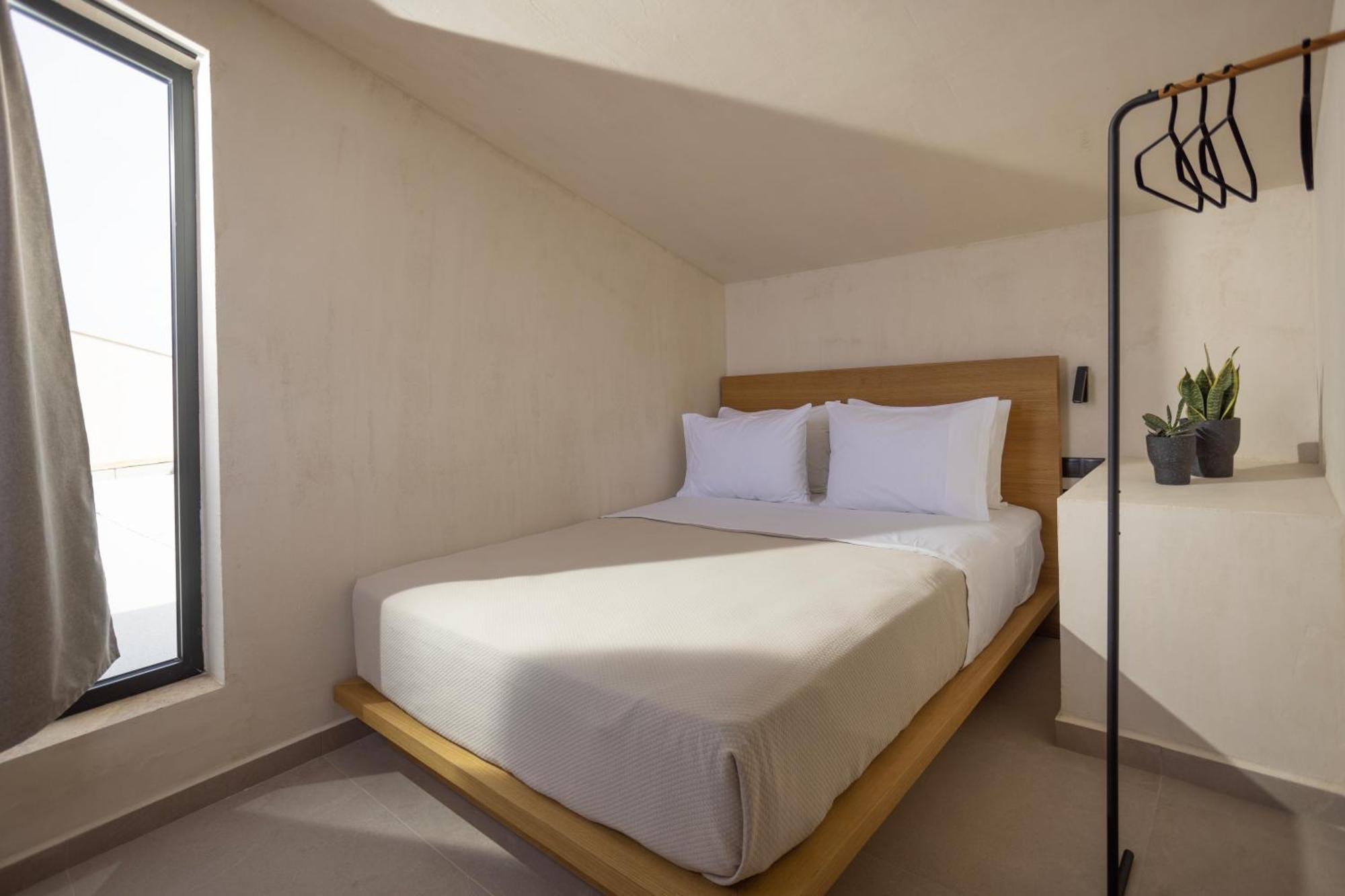Pnoes Luxury Suites Палиури Экстерьер фото